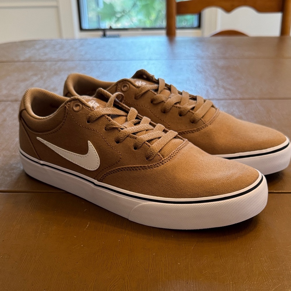 Nike SB Chron 2 Tan Sneakers with White Accents
